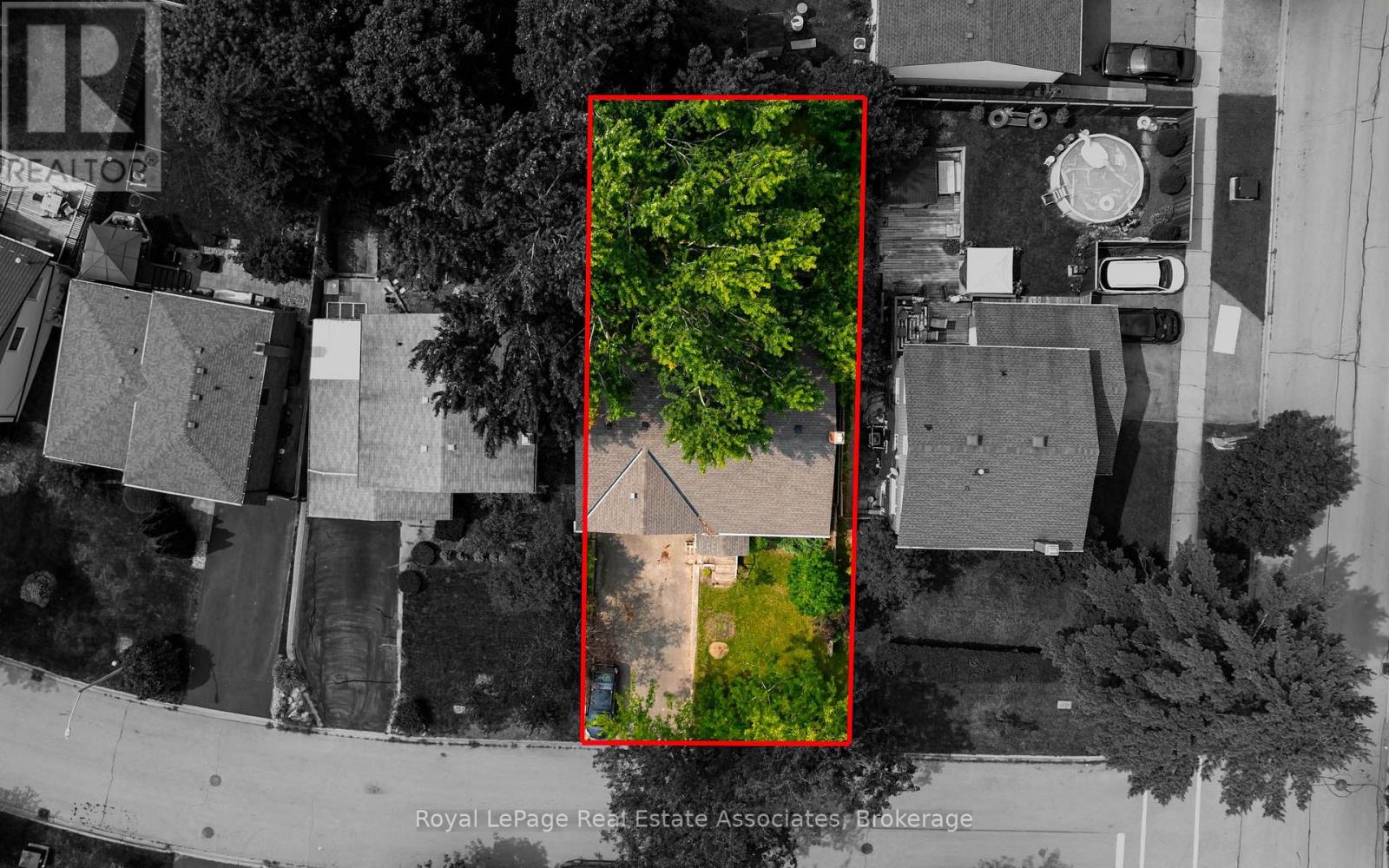11 Berry Street, Halton Hills, Ontario  L7J 2N9 - Photo 5 - W13670912