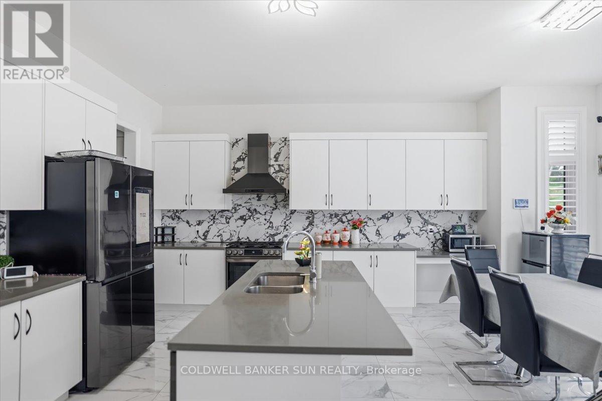 87 James Walker Avenue, Caledon, Ontario  L7C 4N1 - Photo 12 - W13670942