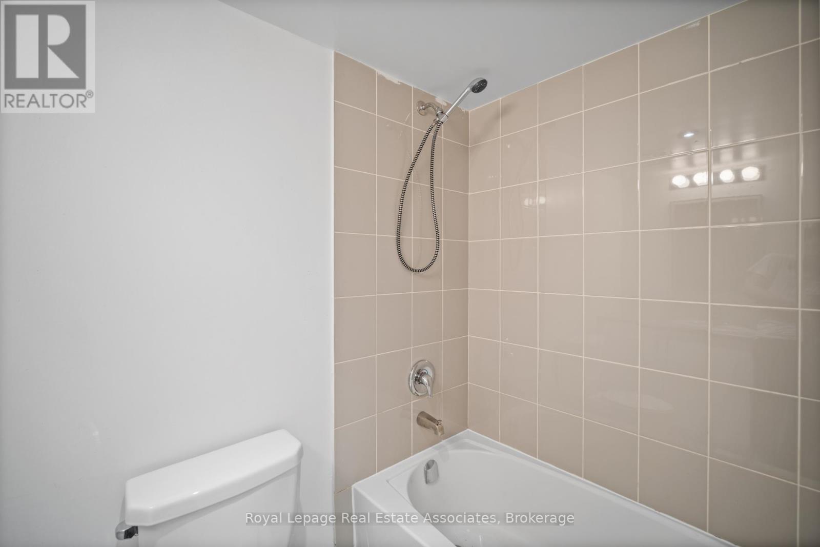 40 - 2059 Weston Road, Toronto, Ontario  M9N 1X7 - Photo 22 - W13670950