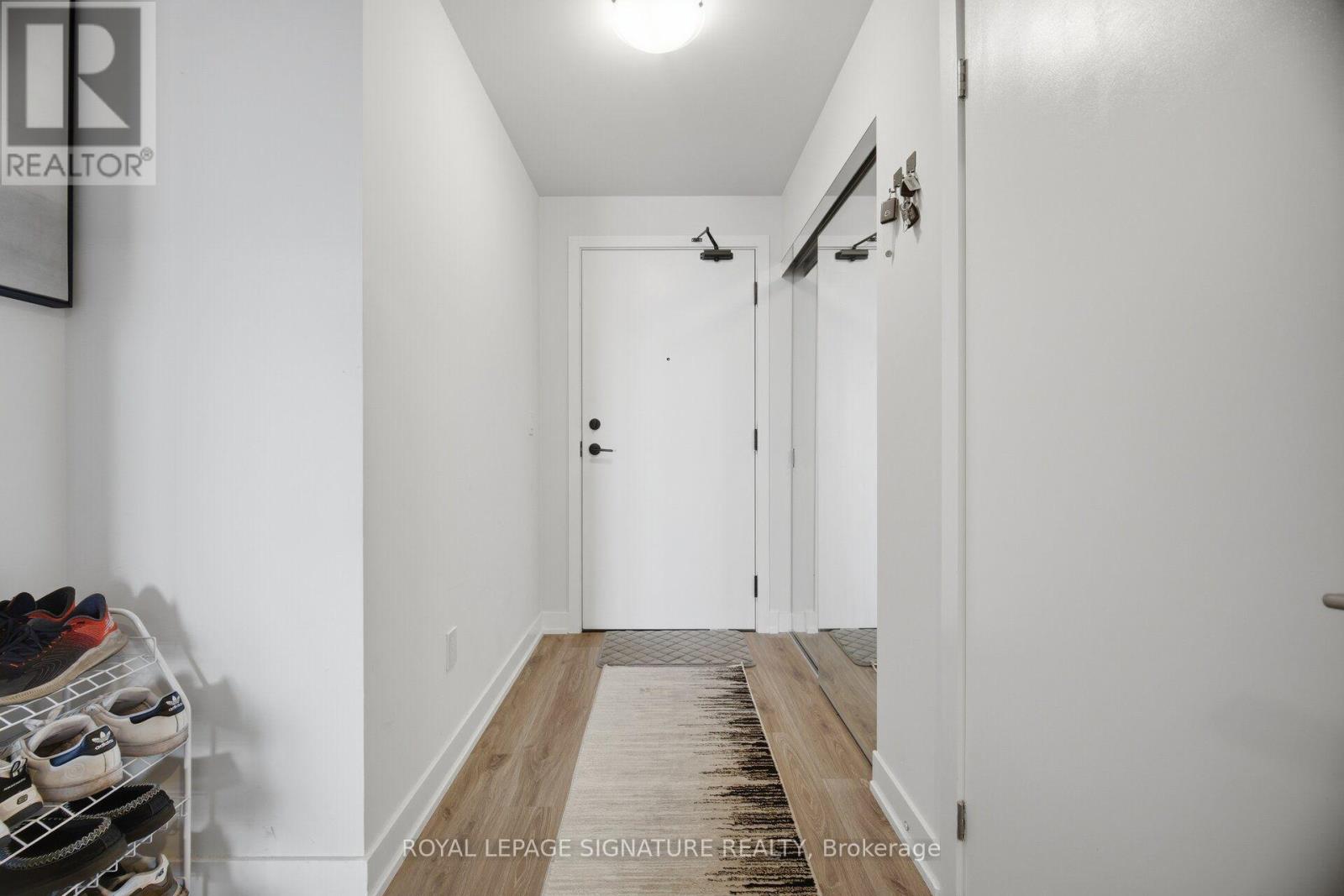 2709 - 430 Square One Drive, Mississauga, Ontario  L5B 0L6 - Photo 11 - W13670988