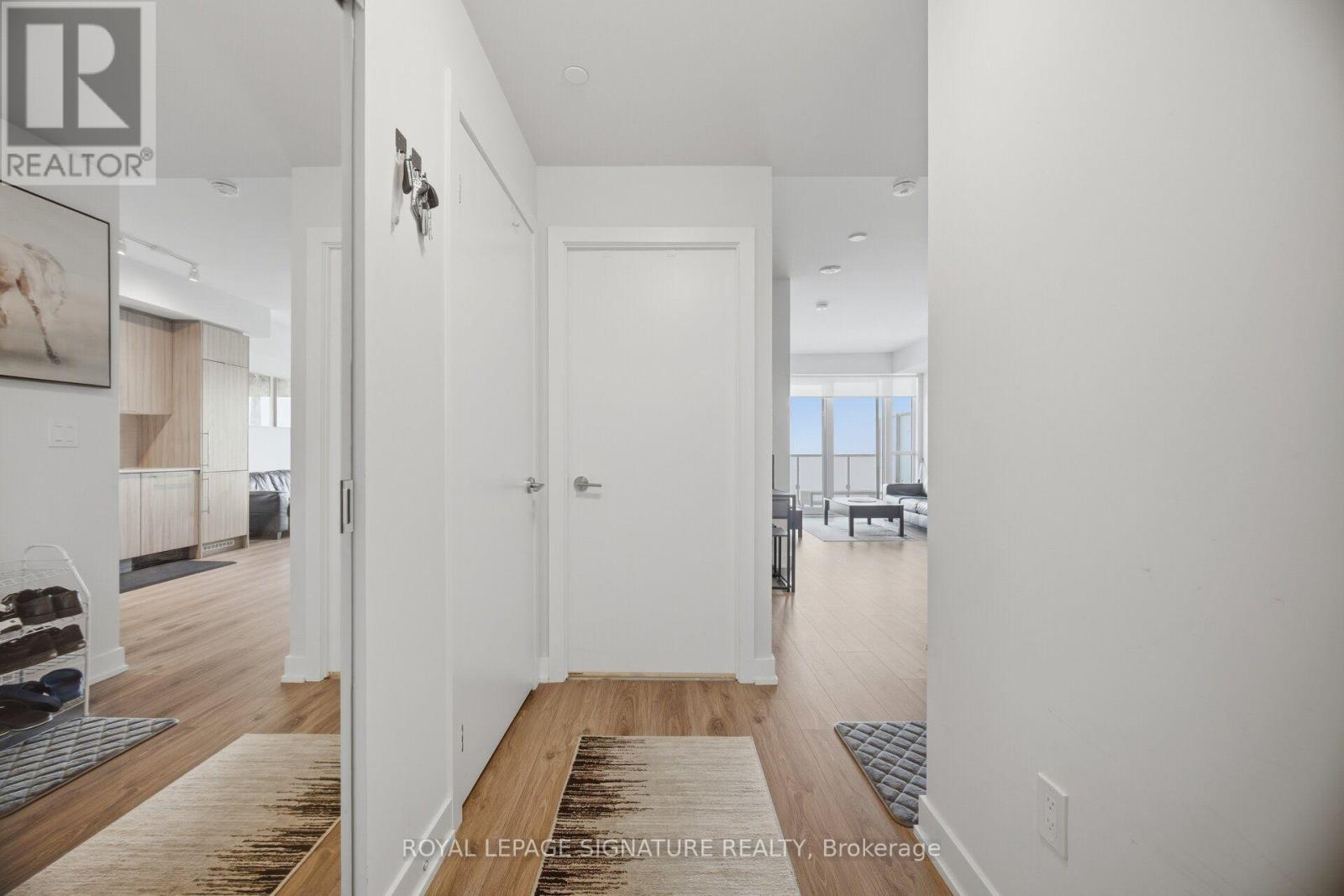 2709 - 430 Square One Drive, Mississauga, Ontario  L5B 0L6 - Photo 12 - W13670988