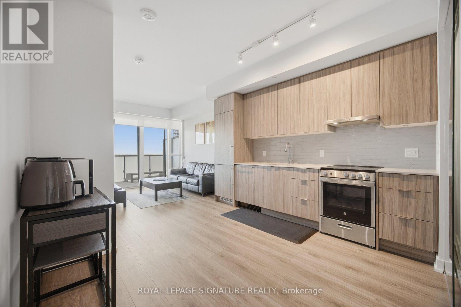 2709 - 430 Square One Drive, Mississauga, Ontario  L5B 0L6 - Photo 14 - W13670988