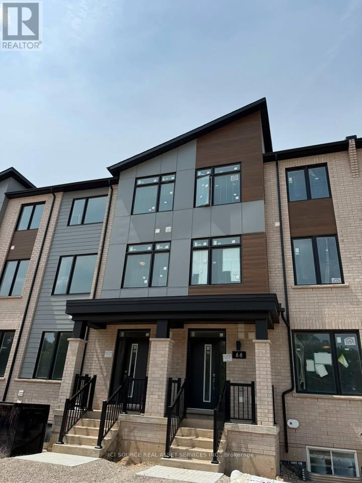 66 Thornbird Crescent, Brampton, Ontario K0A 0B9 - Photo 1 - W13671022