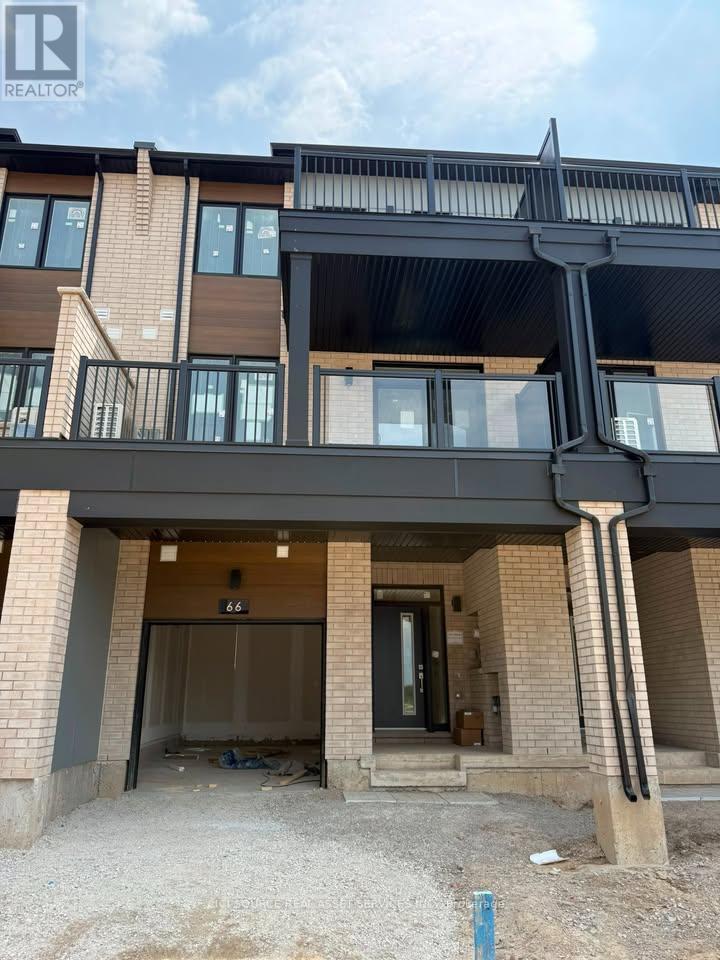 66 Thornbird Crescent, Brampton, Ontario K0A 0B9 - Photo 2 - W13671022