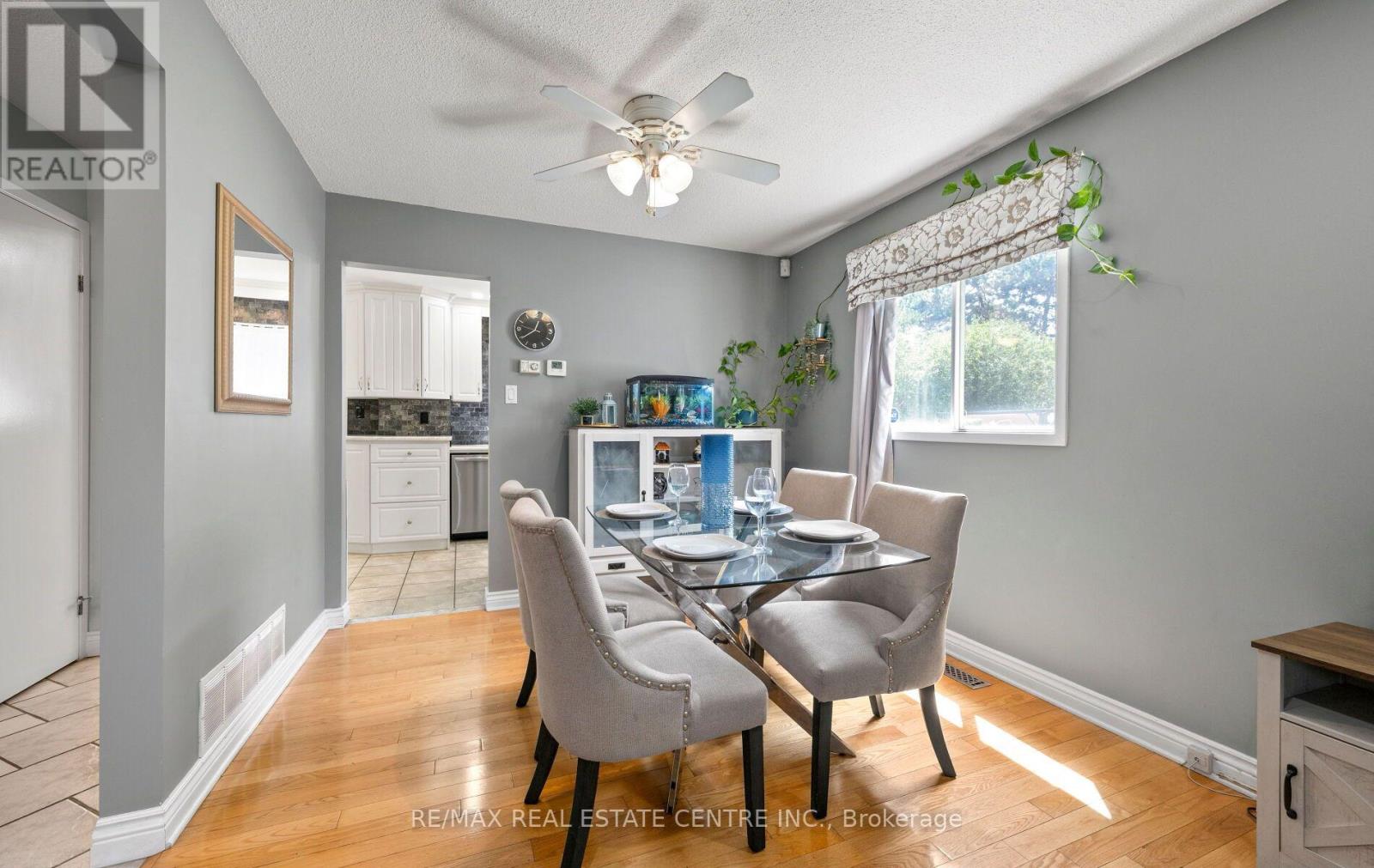 4 Ecclestone Drive, Brampton, Ontario L6X 3L6 - Photo 9 - W13671034