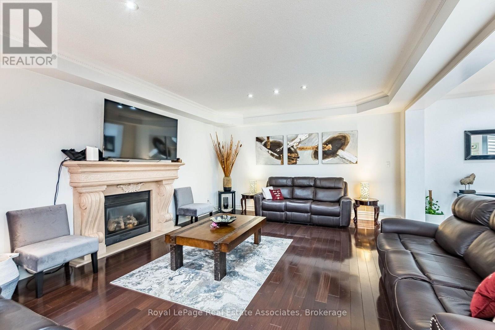 37 Latania Boulevard, Brampton, Ontario  L6P 1T1 - Photo 14 - W13671044