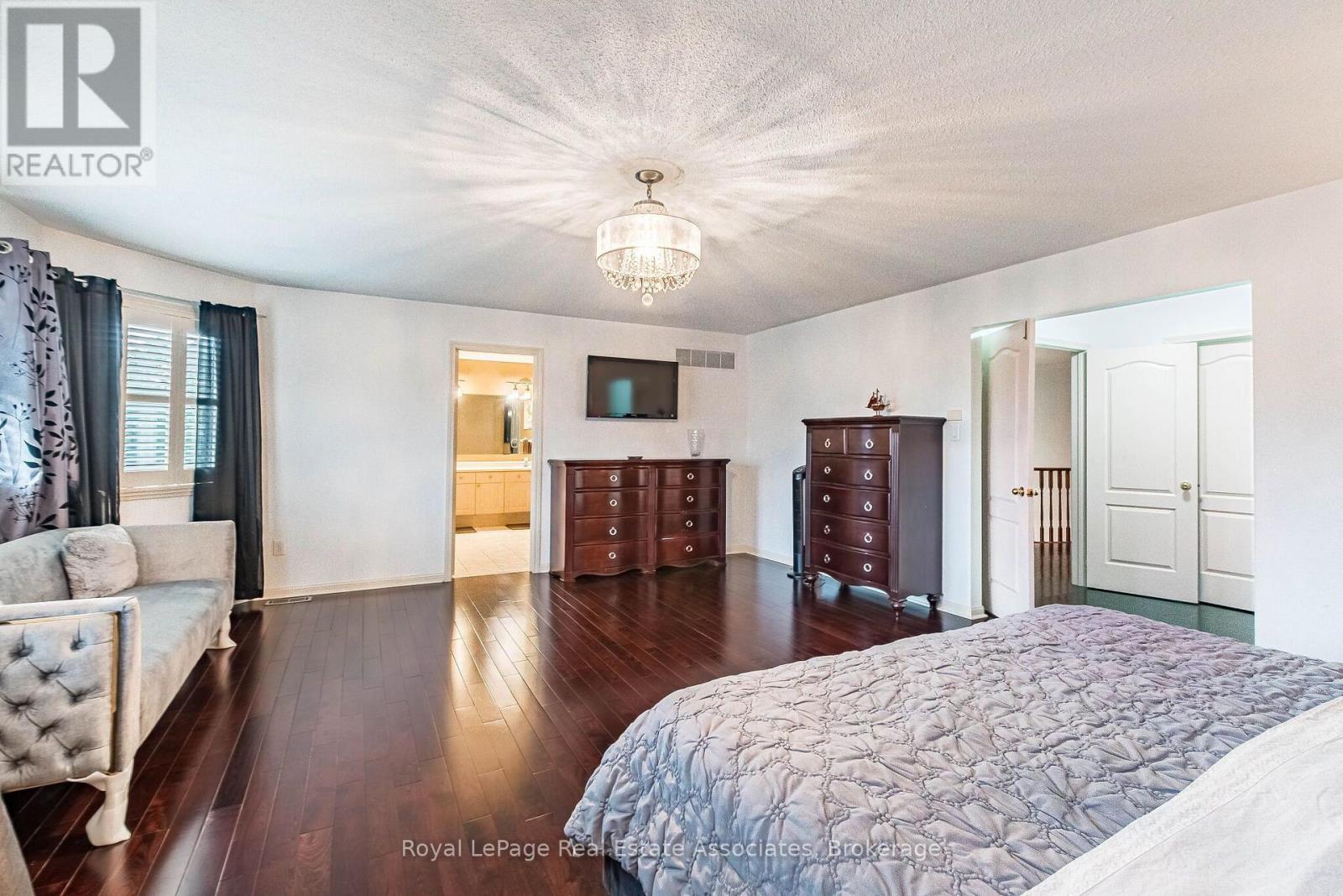 37 Latania Boulevard, Brampton, Ontario  L6P 1T1 - Photo 30 - W13671044