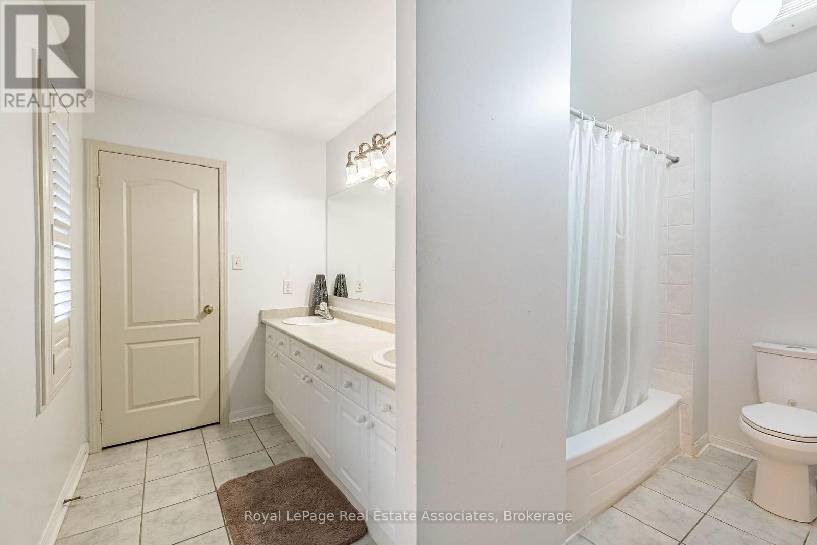 37 Latania Boulevard, Brampton, Ontario  L6P 1T1 - Photo 40 - W13671044