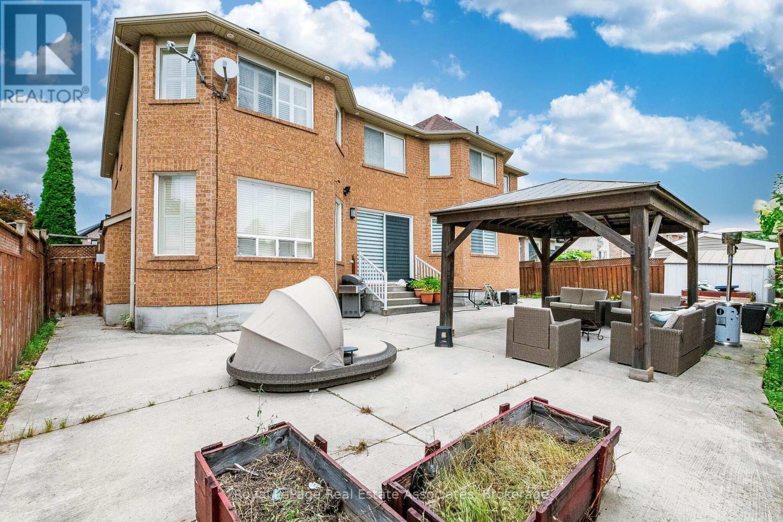 37 Latania Boulevard, Brampton, Ontario  L6P 1T1 - Photo 46 - W13671044
