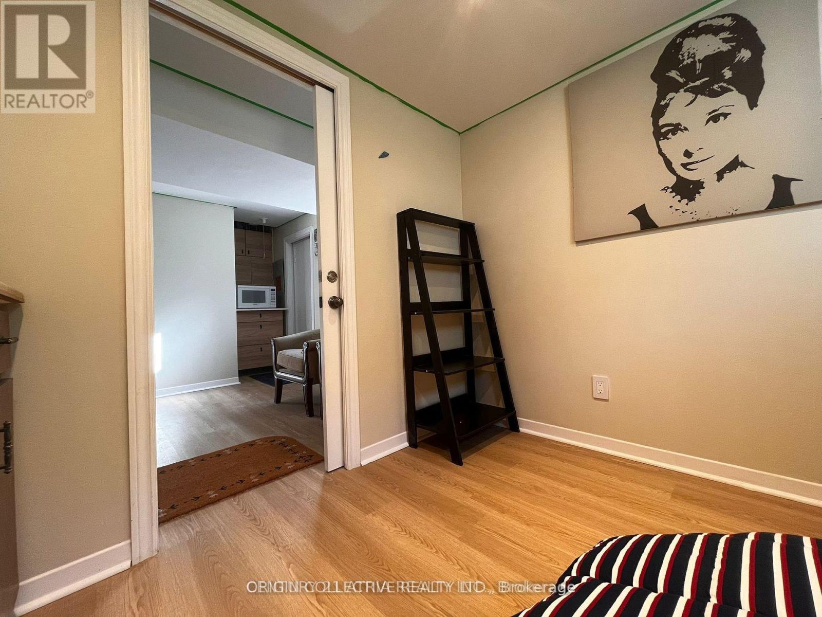 280 Thirtieth Street, Toronto, Ontario  M8W 3E3 - Photo 3 - W13671060