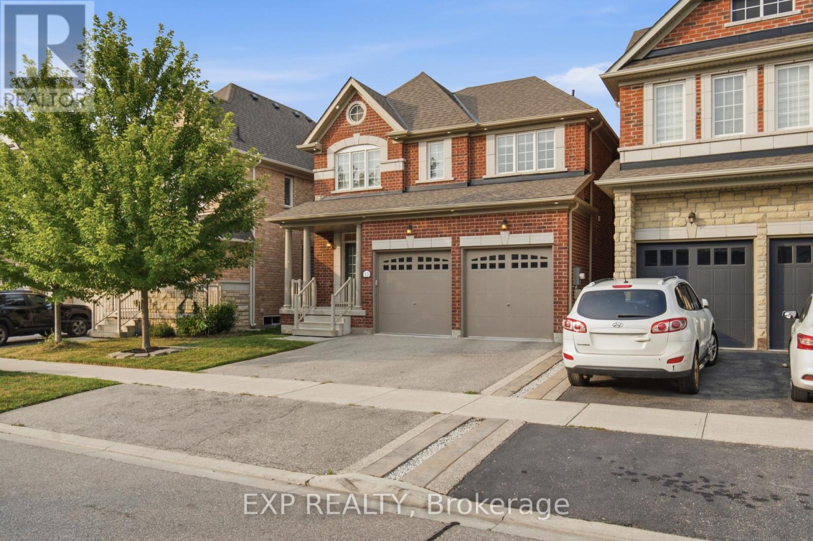 13 Craftsman Road, Caledon, Ontario  L7C 3W3 - Photo 2 - W13671064