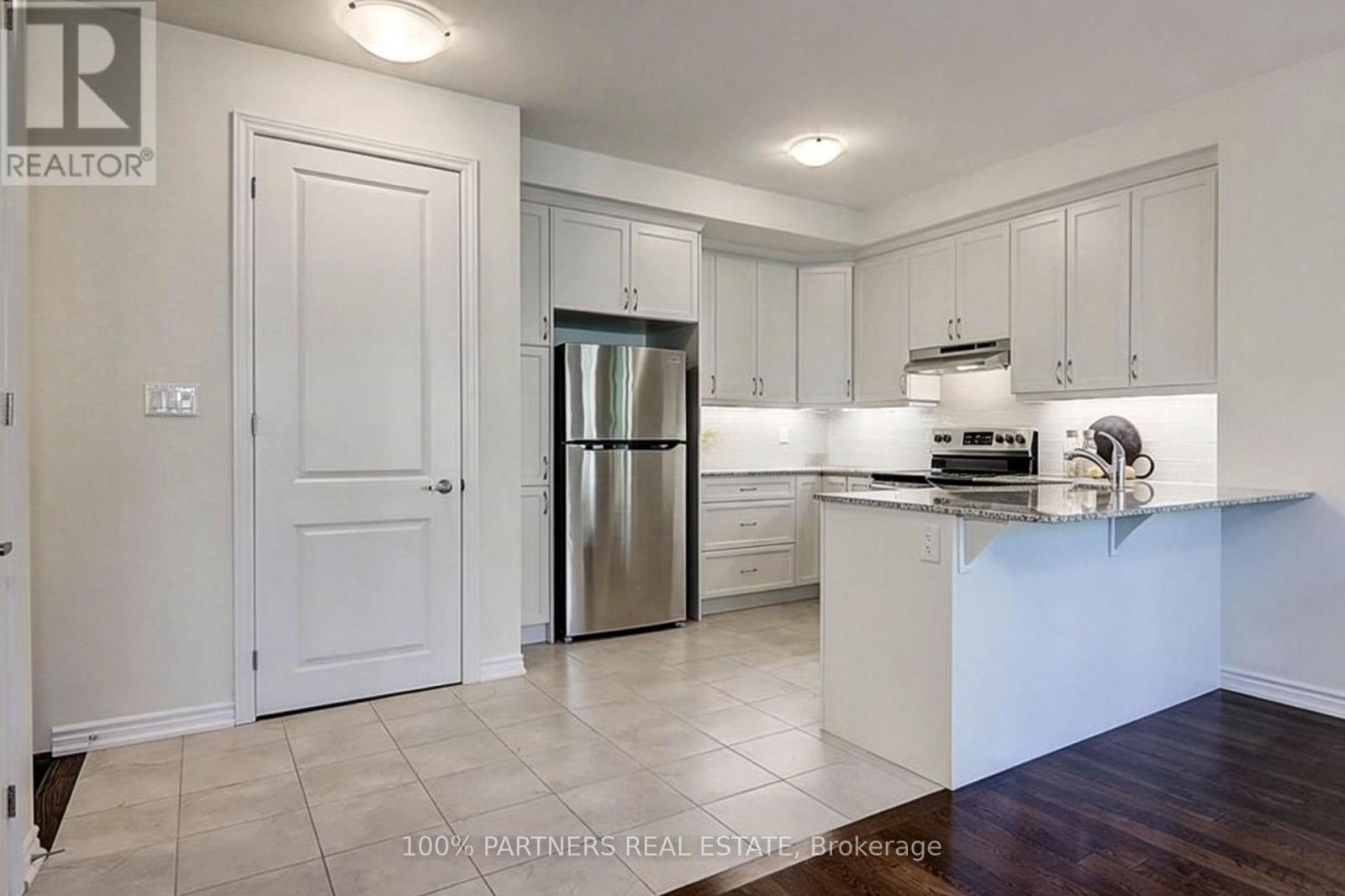 Makham - 17 Thomas Frisby Jr Crescent, Markham, Ontario L6C 3L1 - Photo 4 - N13554926