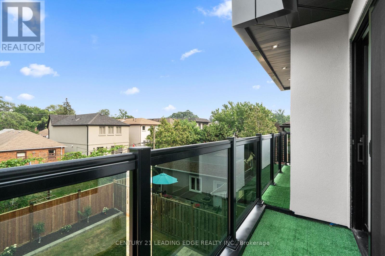 147 Durant Avenue, Toronto, Ontario M4J 4W4 - Photo 30 - E13653774