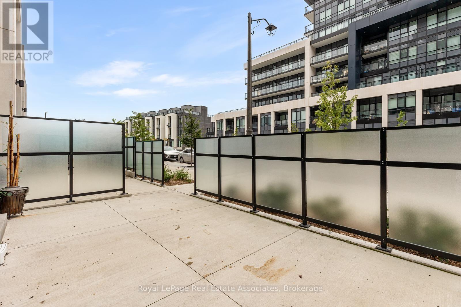 114 - 405 Dundas Street W, Oakville, Ontario L6M 4P9 - Photo 17 - W13162350