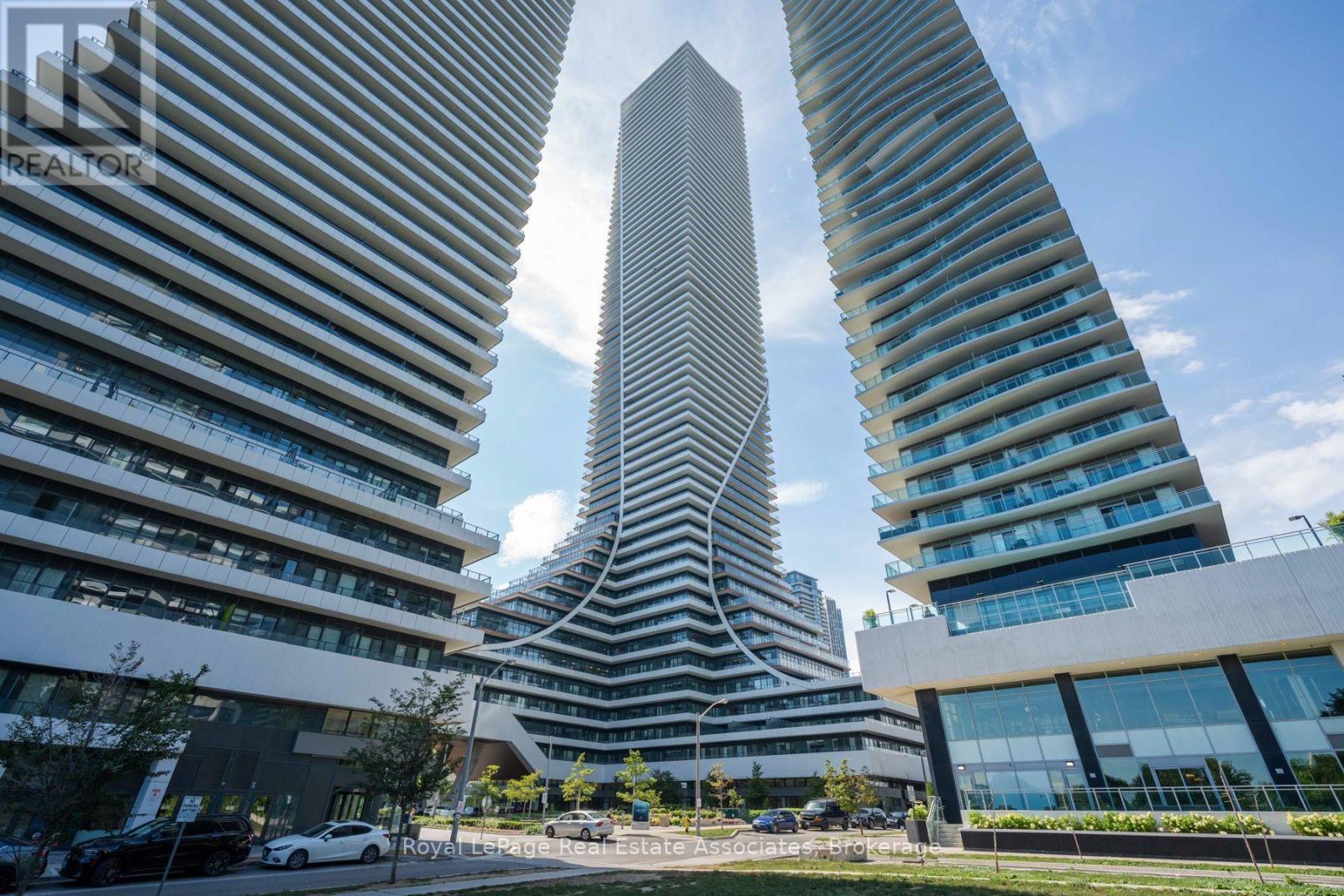 6104 - 30 Shore Breeze Drive, Toronto, Ontario M8V 0J1 - Photo 2 - W13670324