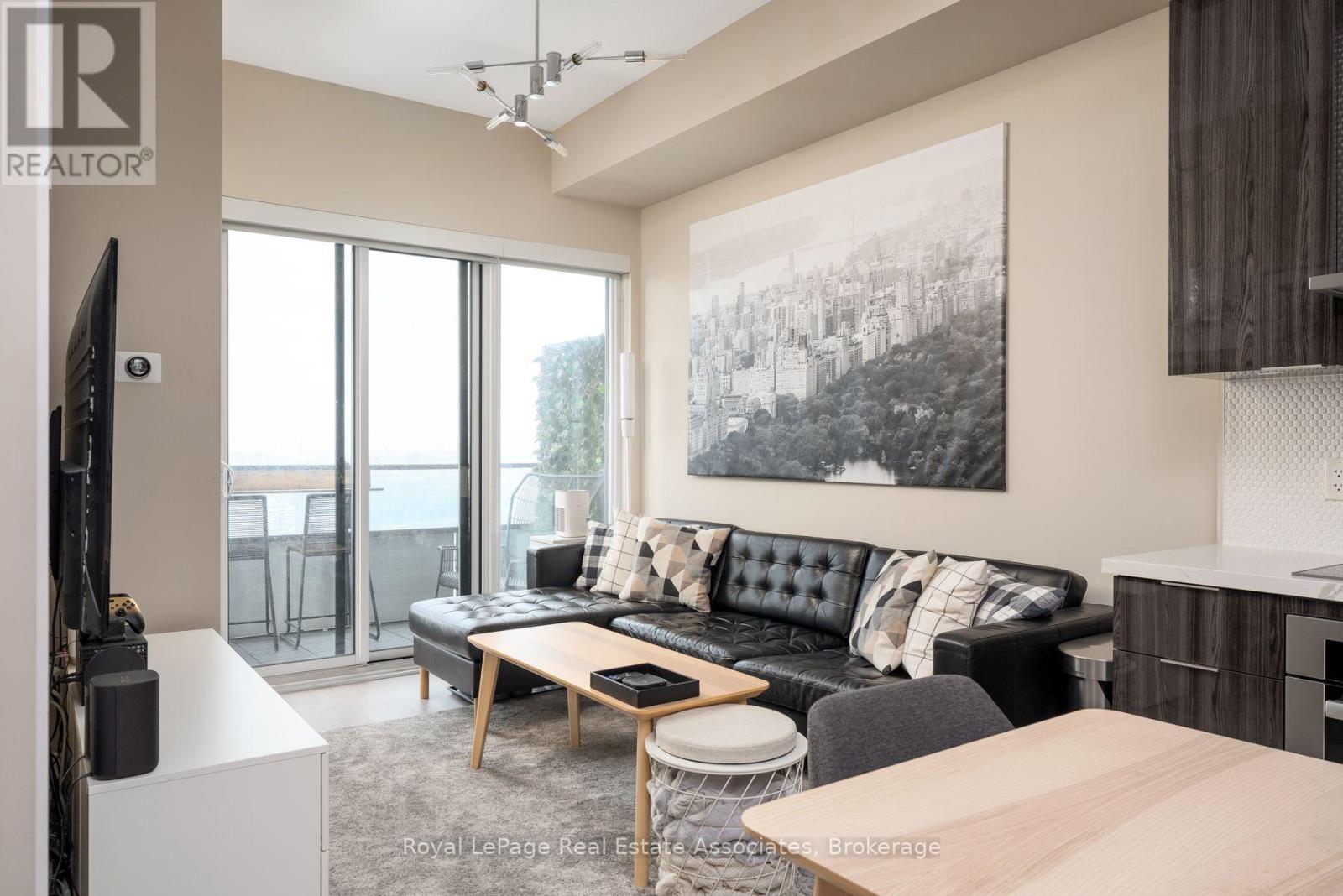 6104 - 30 Shore Breeze Drive, Toronto, Ontario M8V 0J1 - Photo 8 - W13670324