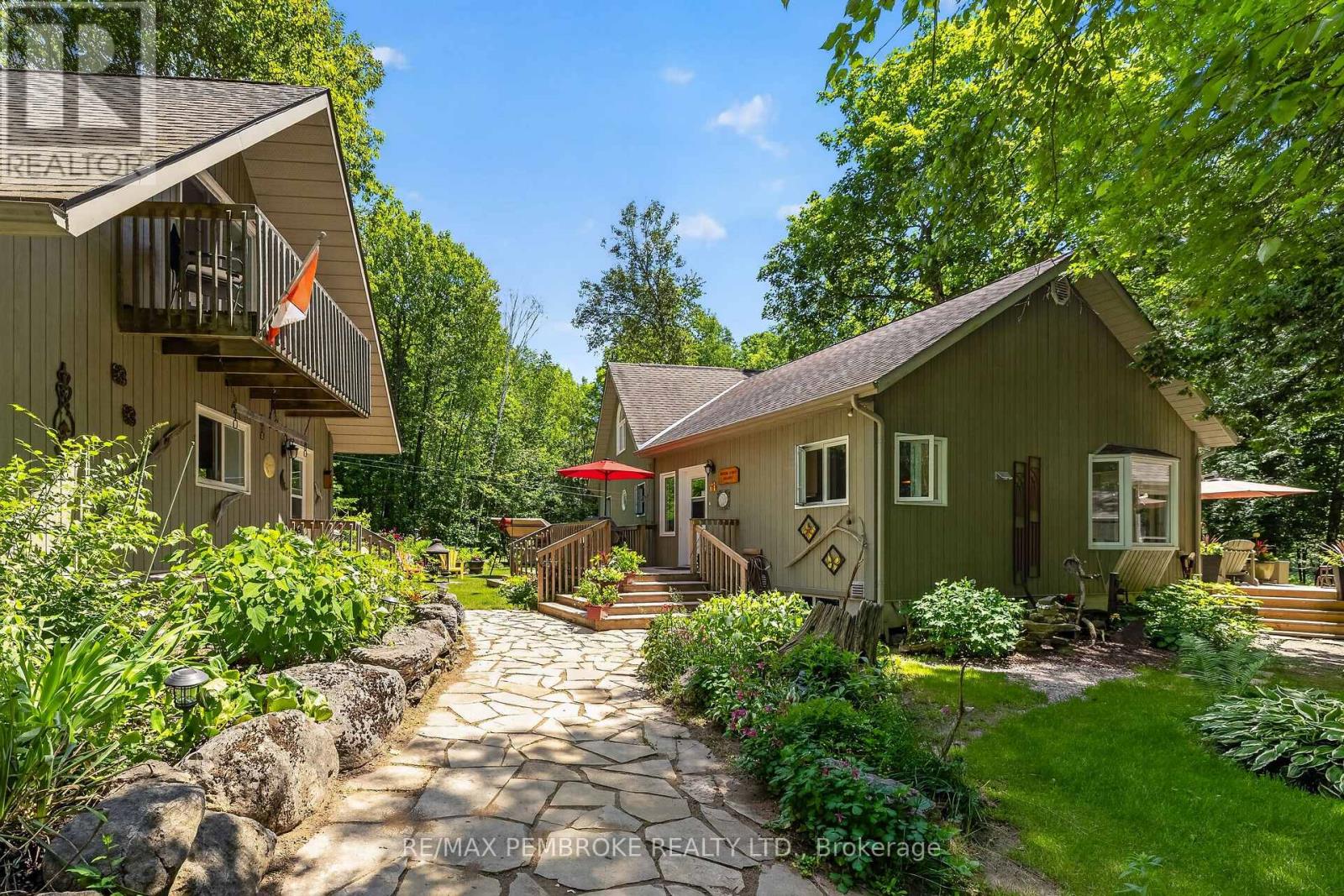 131 Clem Trail, Whitewater Region, Ontario K0J 2L0 - Photo 3 - X13493490