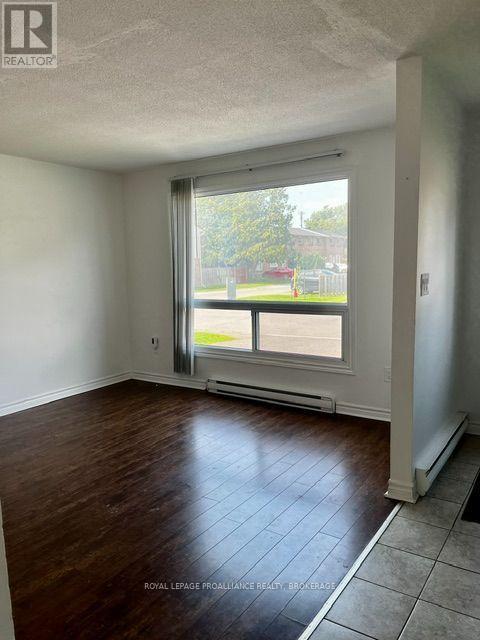 53 - 44 Rosemund Crescent, Kingston, Ontario K7M 6Z4 - Photo 5 - X13657524
