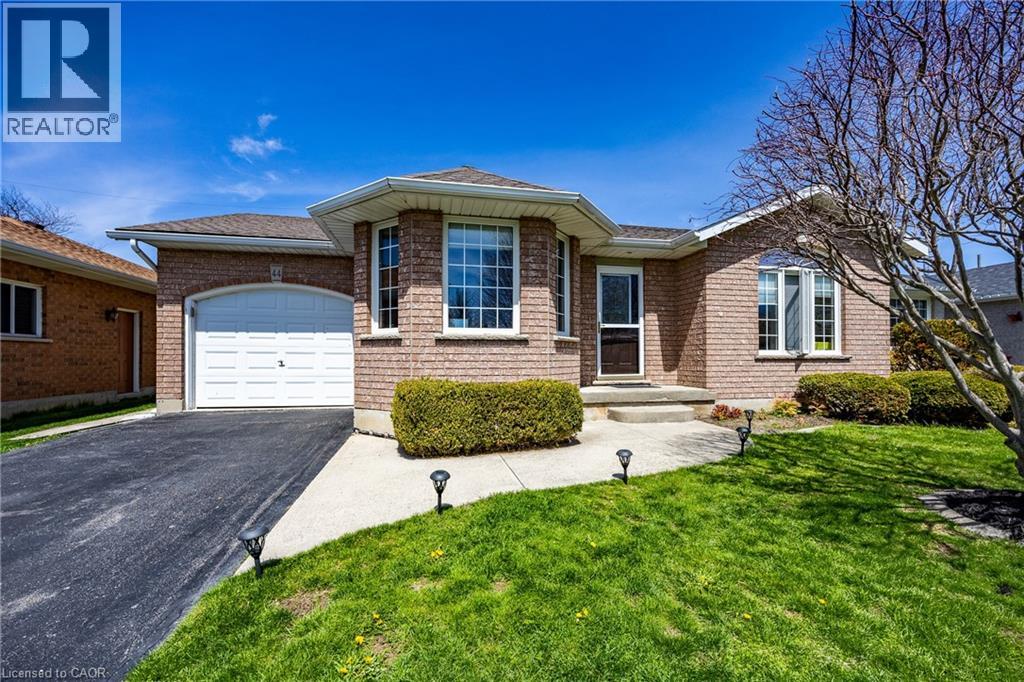 44 Geoffery Road, Port Dover, Ontario  N0A 1N4 - Photo 1 - 40855534
