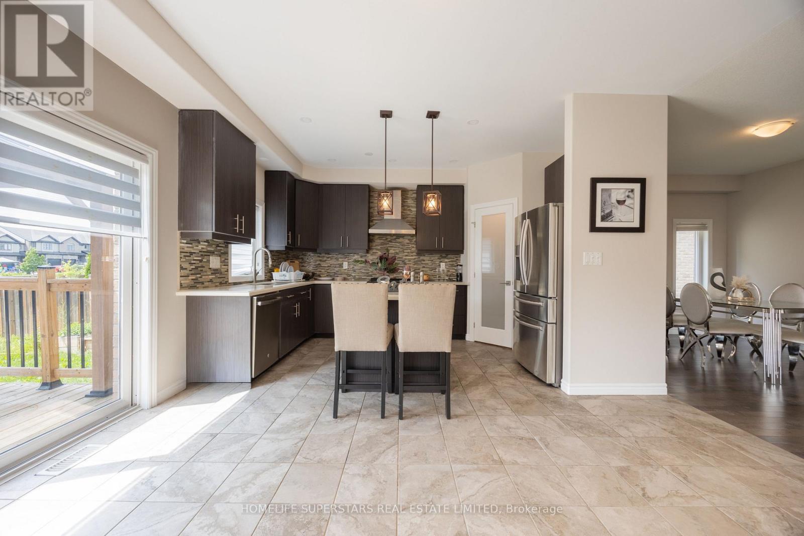 93 Lorne Card Drive, Brant, Ontario N3L 0E7 - Photo 16 - X13670866