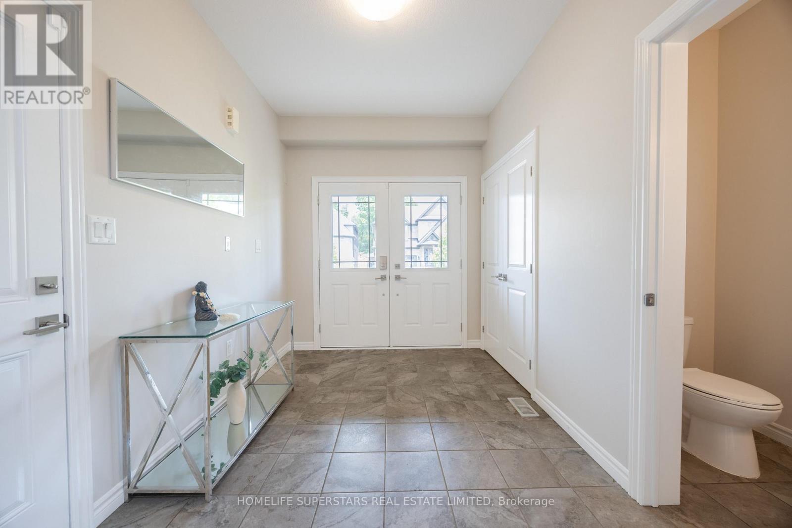 93 Lorne Card Drive, Brant, Ontario N3L 0E7 - Photo 5 - X13670866