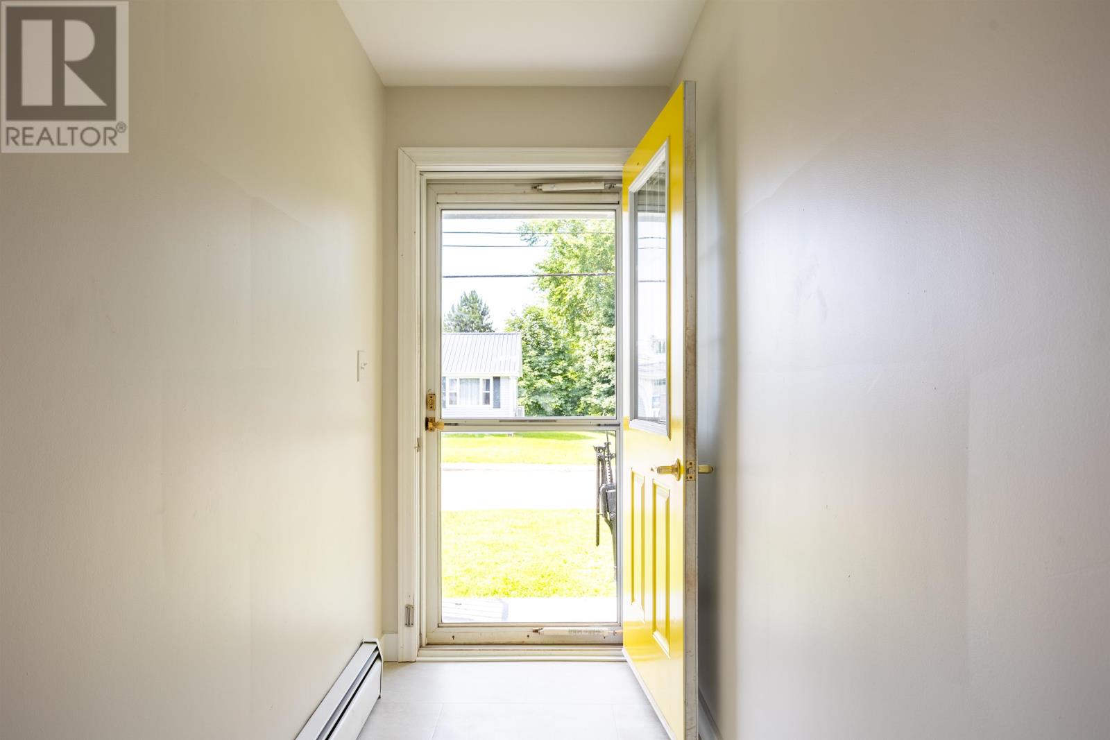 6 Spring Lane, Charlottetown, Prince Edward Island  C1A 5Z7 - Photo 4 - 202620481