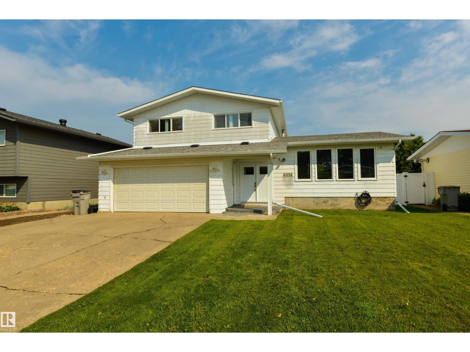 4614 53 ave, Calmar, Alberta