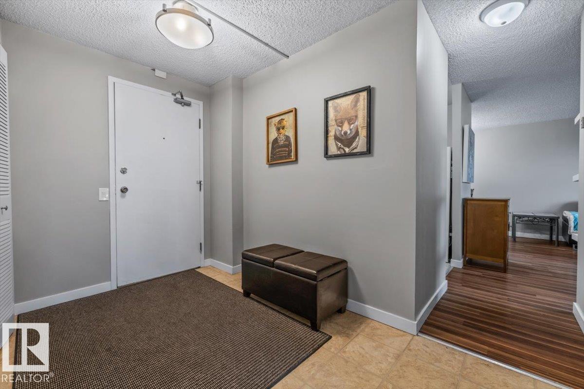 #305 10175 109 ST NW