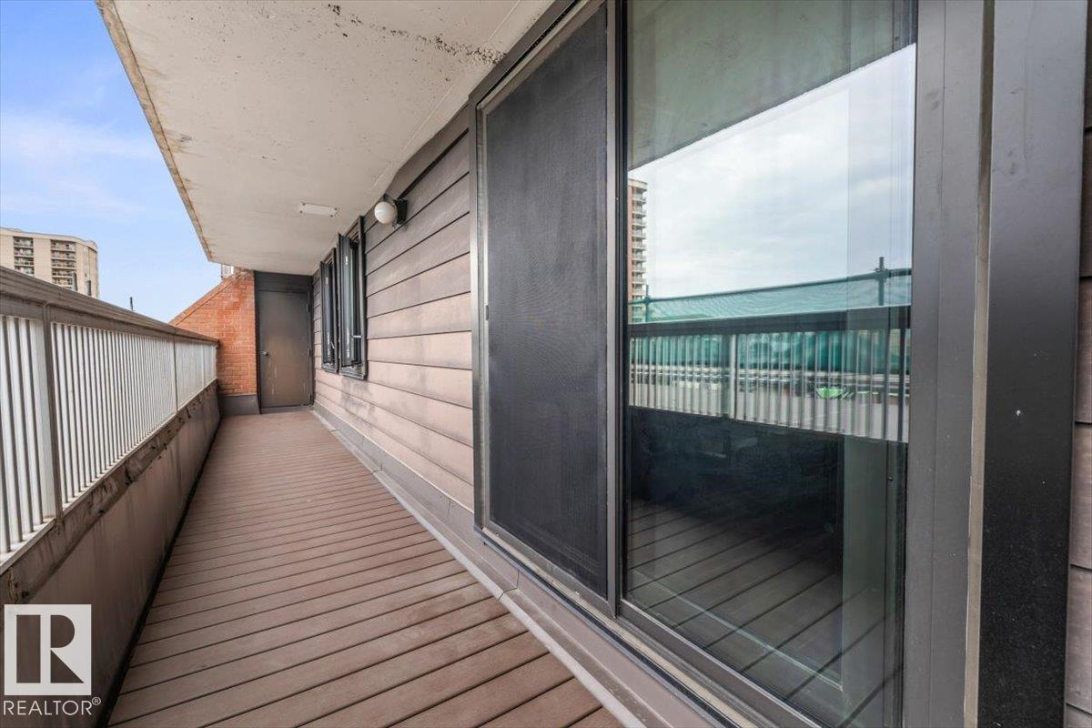#305 10175 109 ST NW