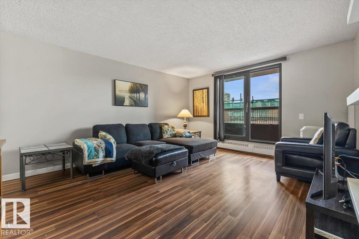#305 10175 109 ST NW