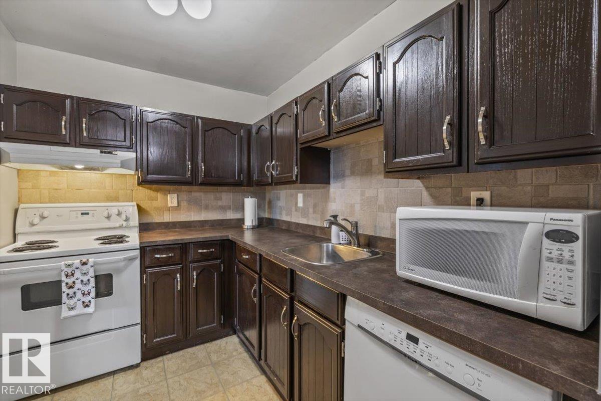 #305 10175 109 ST NW