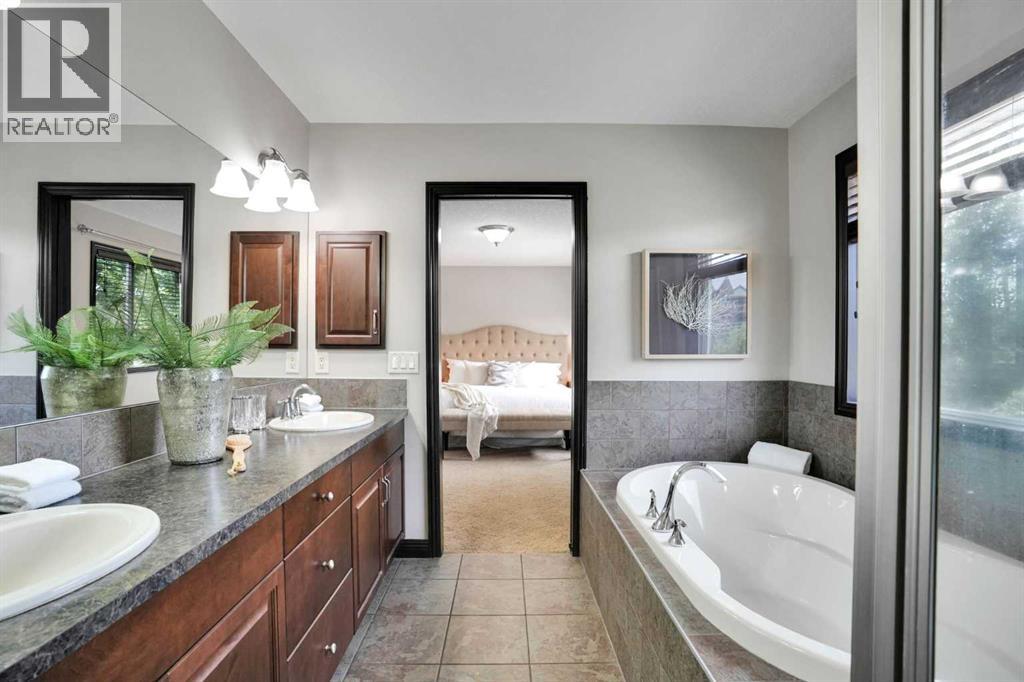 212 Everbrook Way SW, Calgary, Alberta  T2Y 0E8 - Photo 32 - A2330189
