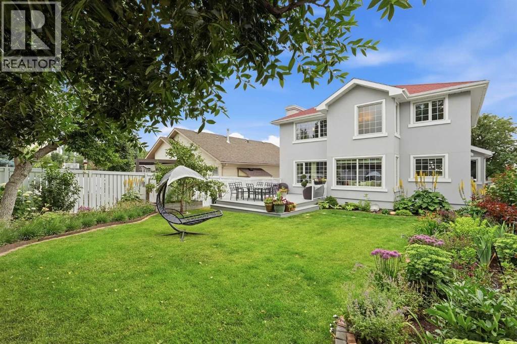 606 Schubert Place Nw, Calgary, Alberta  T3L 1X4 - Photo 3 - A2333717
