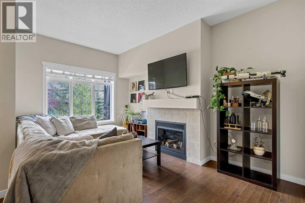 72 Copperpond Landing SE, Calgary, Alberta T2Z 1G6 - Photo 6 - A2335459