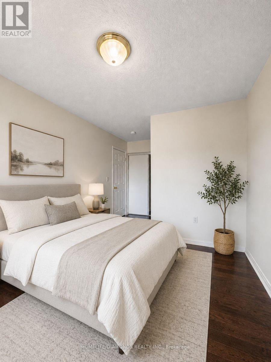 70 Maldives Crescent, Brampton, Ontario  L6P 1L1 - Photo 26 - W13549238