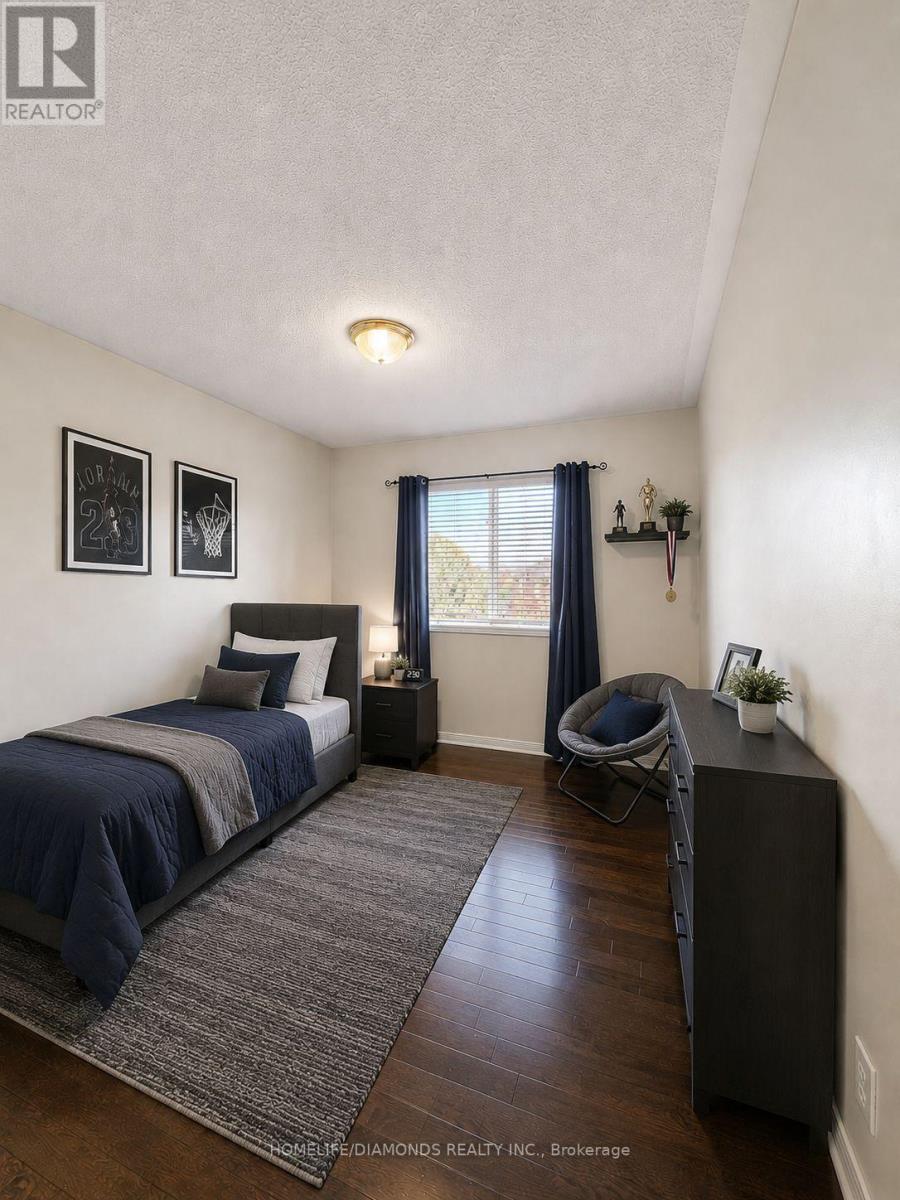 70 Maldives Crescent, Brampton, Ontario  L6P 1L1 - Photo 25 - W13549238