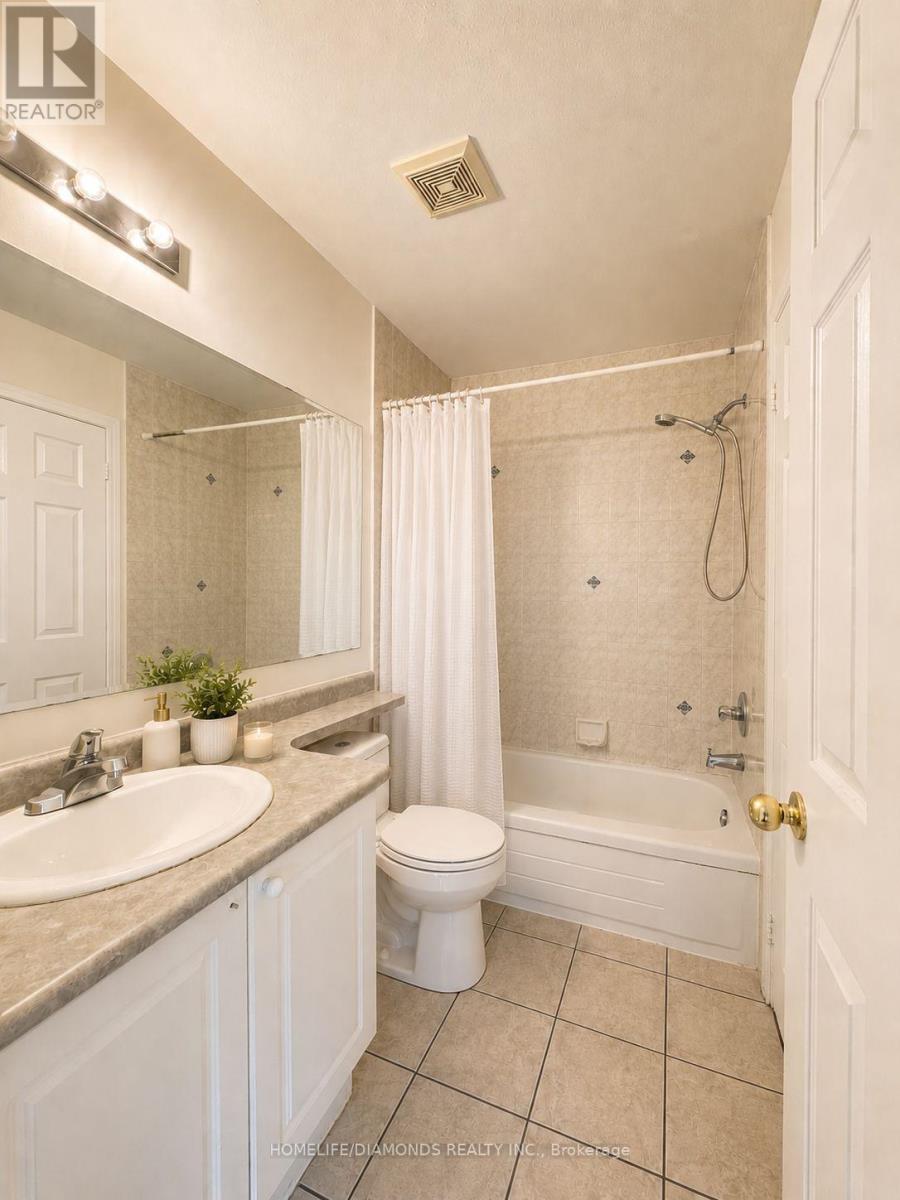 70 Maldives Crescent, Brampton, Ontario  L6P 1L1 - Photo 29 - W13549238