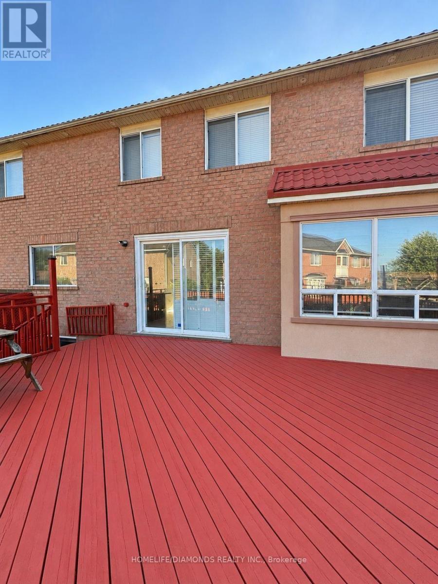 70 Maldives Crescent, Brampton, Ontario  L6P 1L1 - Photo 30 - W13549238