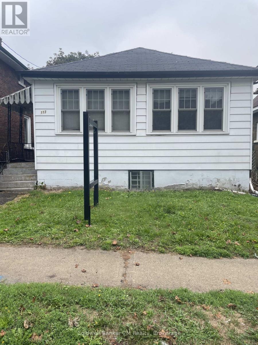 113 Elgin Street W, Oshawa, Ontario L1G 1S5 - Photo 1 - E13665746