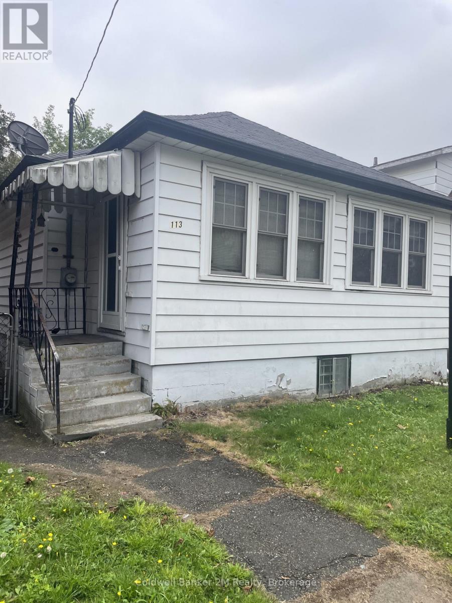 113 Elgin Street W, Oshawa, Ontario L1G 1S5 - Photo 3 - E13665746