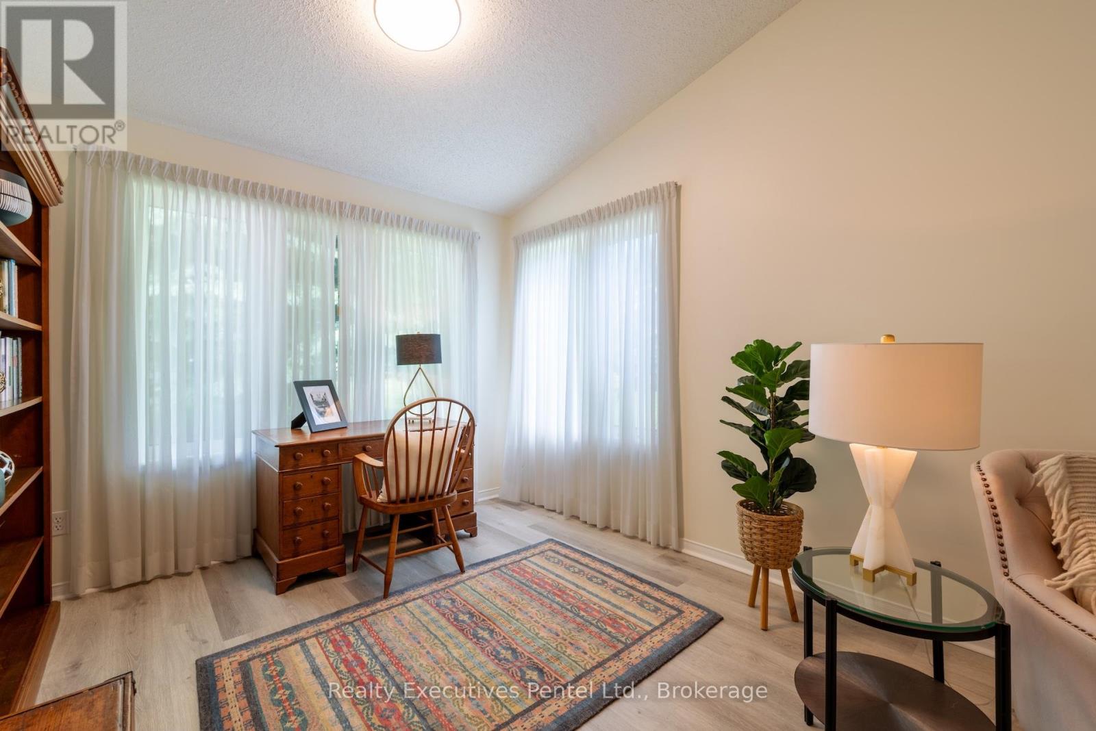 1 Cliff Drive, Clarington, Ontario  L1B 1P2 - Photo 13 - E13671092