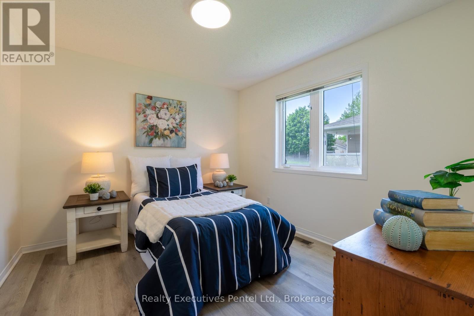 1 Cliff Drive, Clarington, Ontario  L1B 1P2 - Photo 8 - E13671092