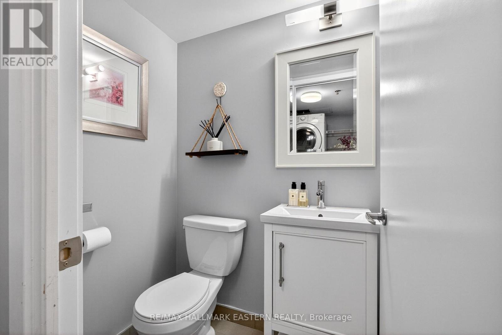 Th3 - 11 Superior Avenue, Toronto, Ontario  M8V 0A7 - Photo 15 - W13671108