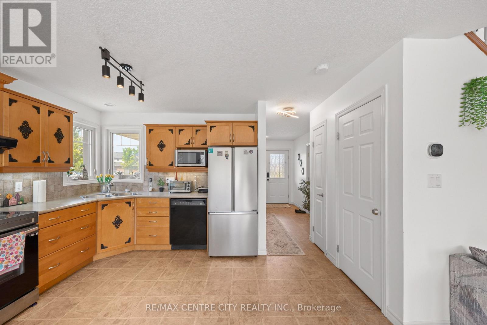 2 Fenwick Court, St. Thomas, Ontario  N5R 6M6 - Photo 11 - X13671172