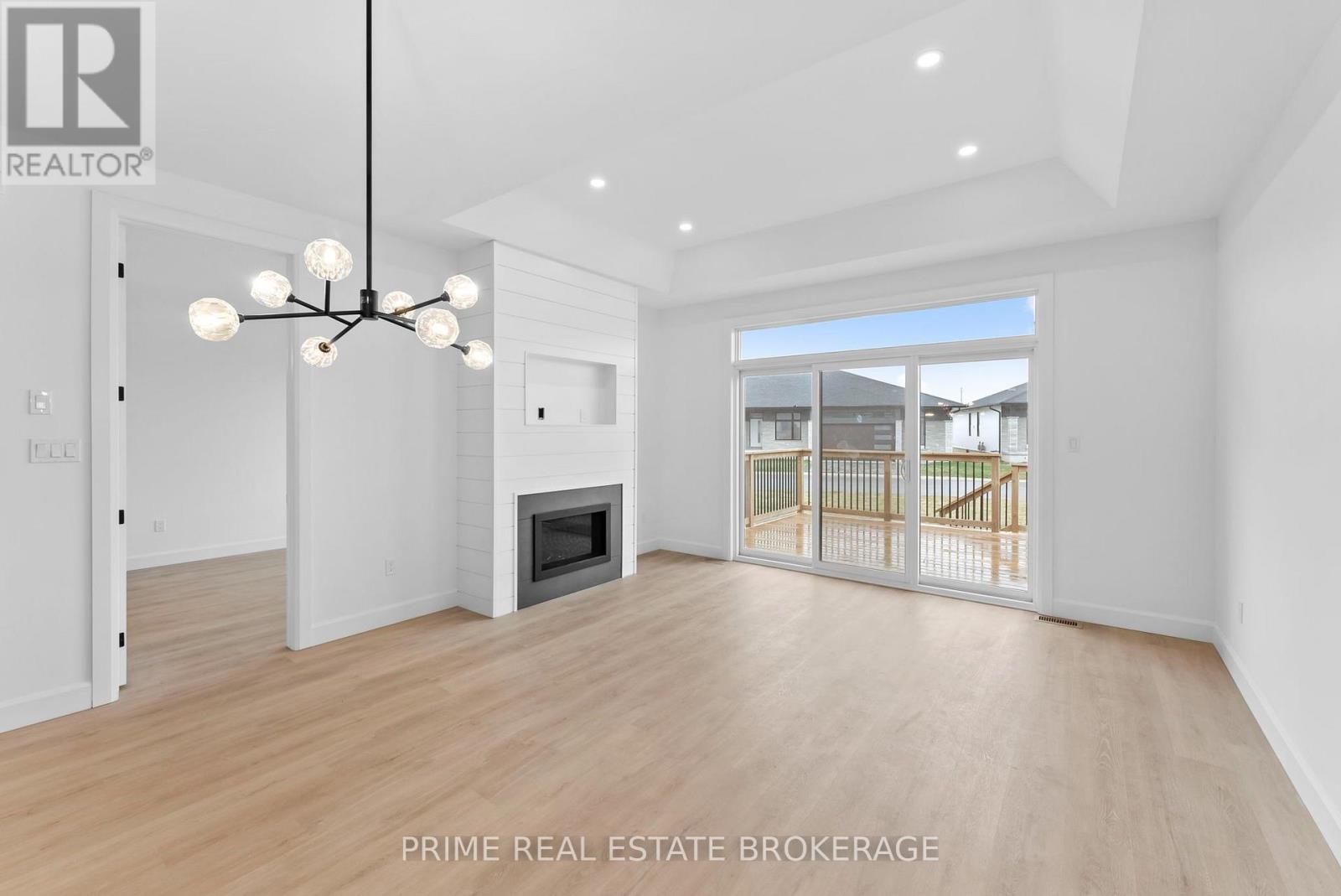 9 - 94 Coastal Crescent, Lambton Shores, Ontario  N0M 1T0 - Photo 17 - X13671240