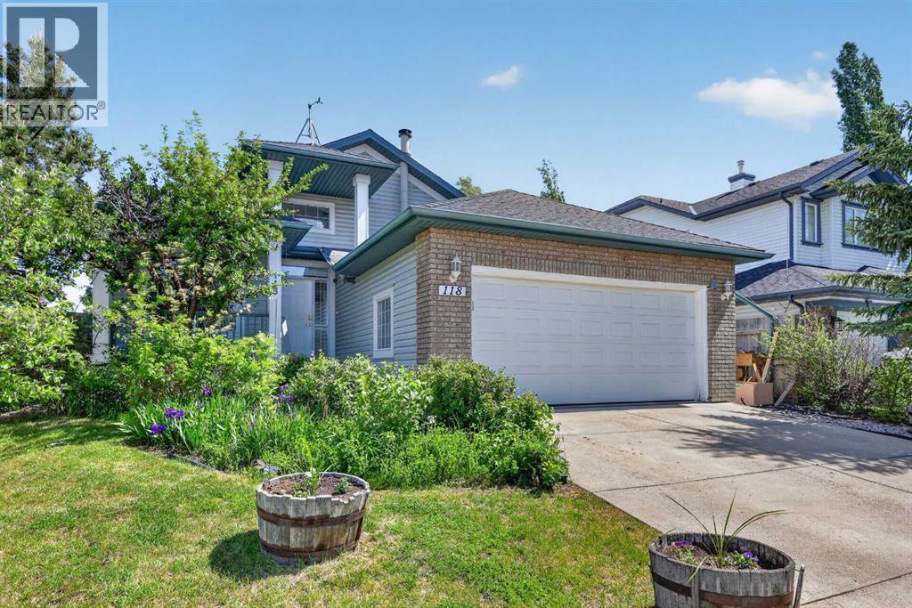 118 Invermere Drive Drive, Chestermere, Alberta  T1X 1L1 - Photo 1 - A2319133