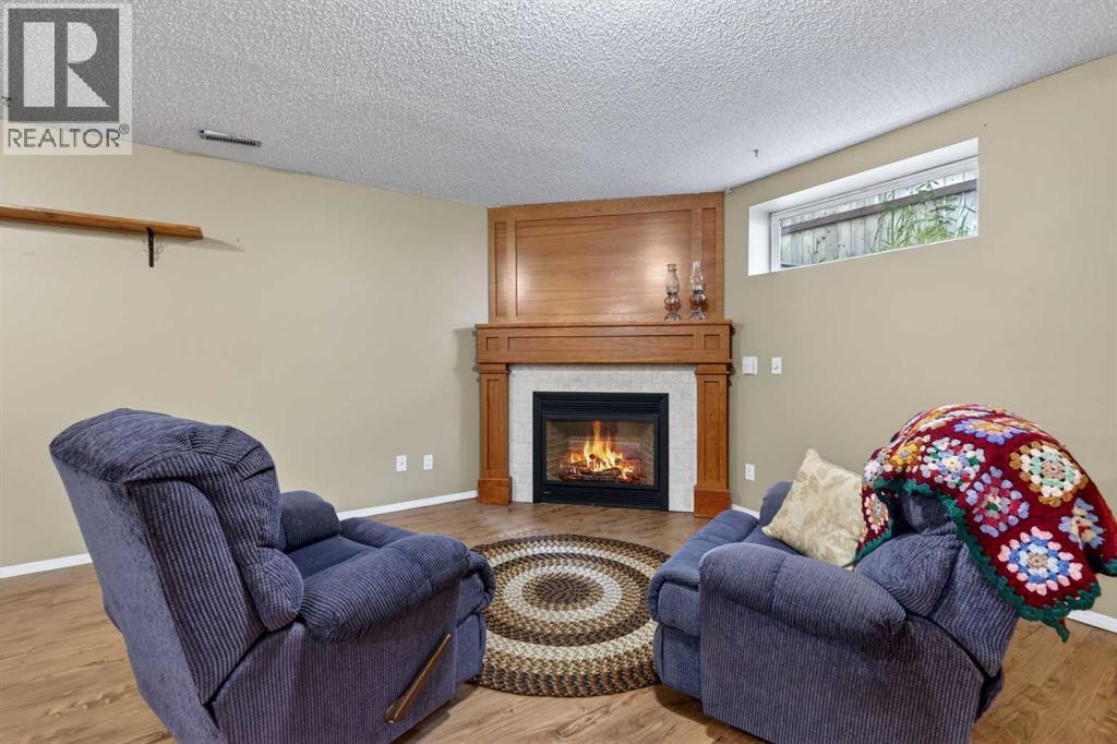 118 Invermere Drive Drive, Chestermere, Alberta  T1X 1L1 - Photo 33 - A2319133