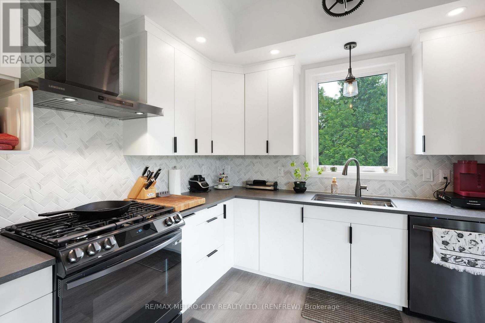 58 Dragonfly Road, Admaston/bromley, Ontario  K7V 3Z5 - Photo 10 - X13671168