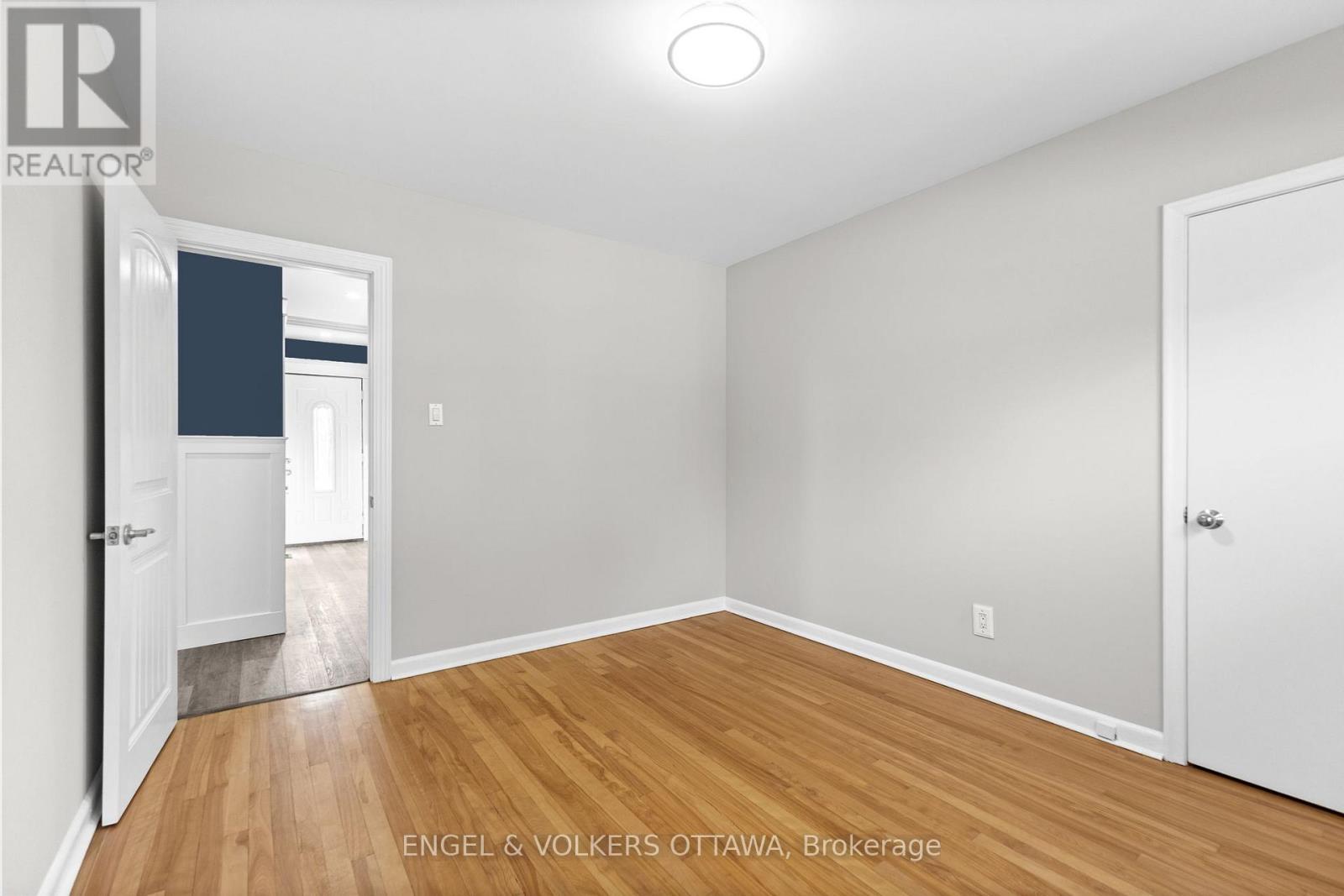 855 Weston Drive, Ottawa, Ontario  K1G 1W5 - Photo 15 - X13671134