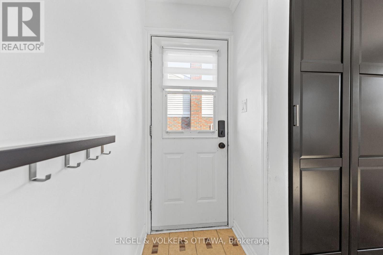 855 Weston Drive, Ottawa, Ontario  K1G 1W5 - Photo 19 - X13671134